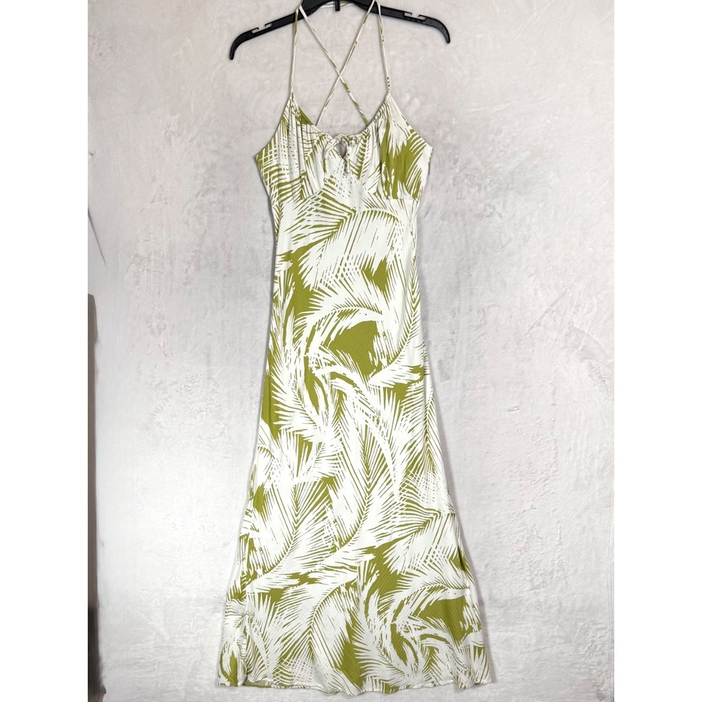 Olive Palm Print Maxi Dress - Women - Picture 2 of 16